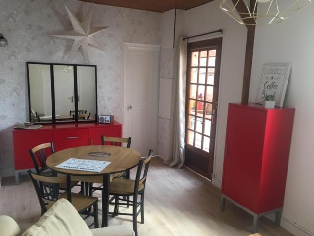 فيلا لو مانفي La Jolie Petite Maison المظهر الخارجي الصورة